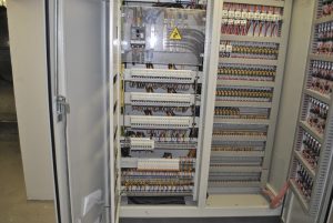 tủ điện điều khiển AT Đông Dương