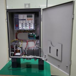 Controller with U300